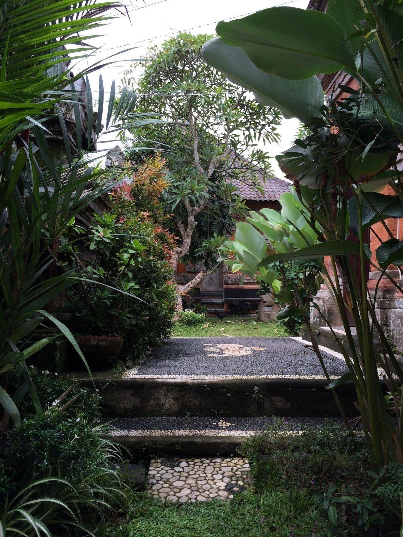 Uma Dewi Guest House Ubud Extérieur photo